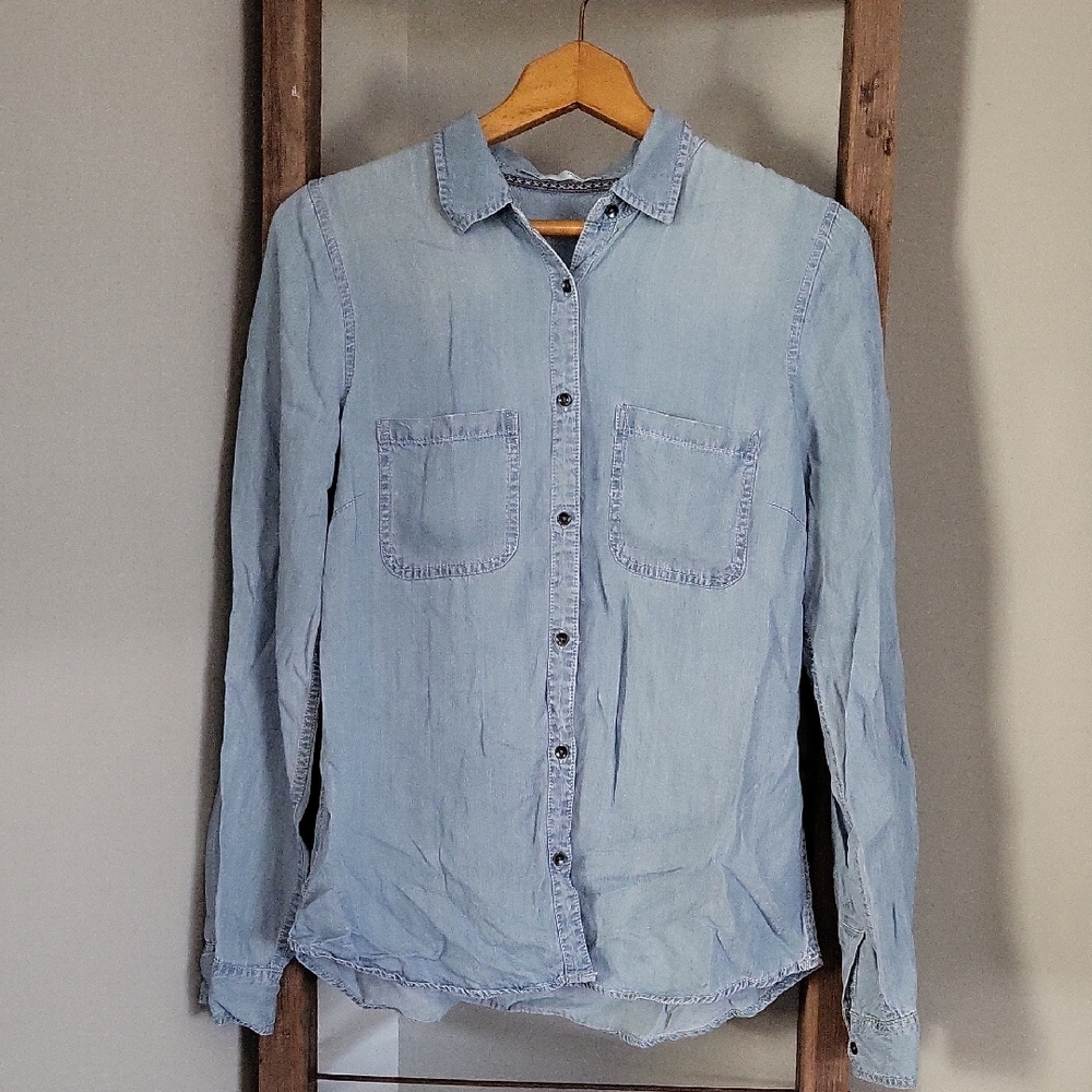 Maurices Light Blue Button Down Shirt